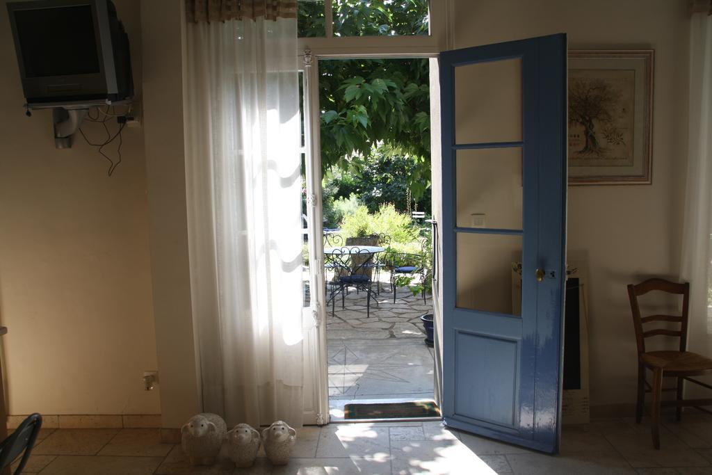 Bed and Breakfast Aux Pots Bleus Nissan-lez-Enserune Zewnętrze zdjęcie