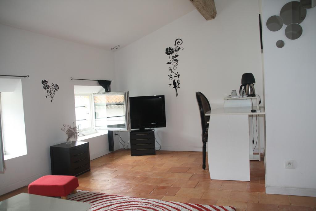 Bed and Breakfast Aux Pots Bleus Nissan-lez-Enserune Zewnętrze zdjęcie